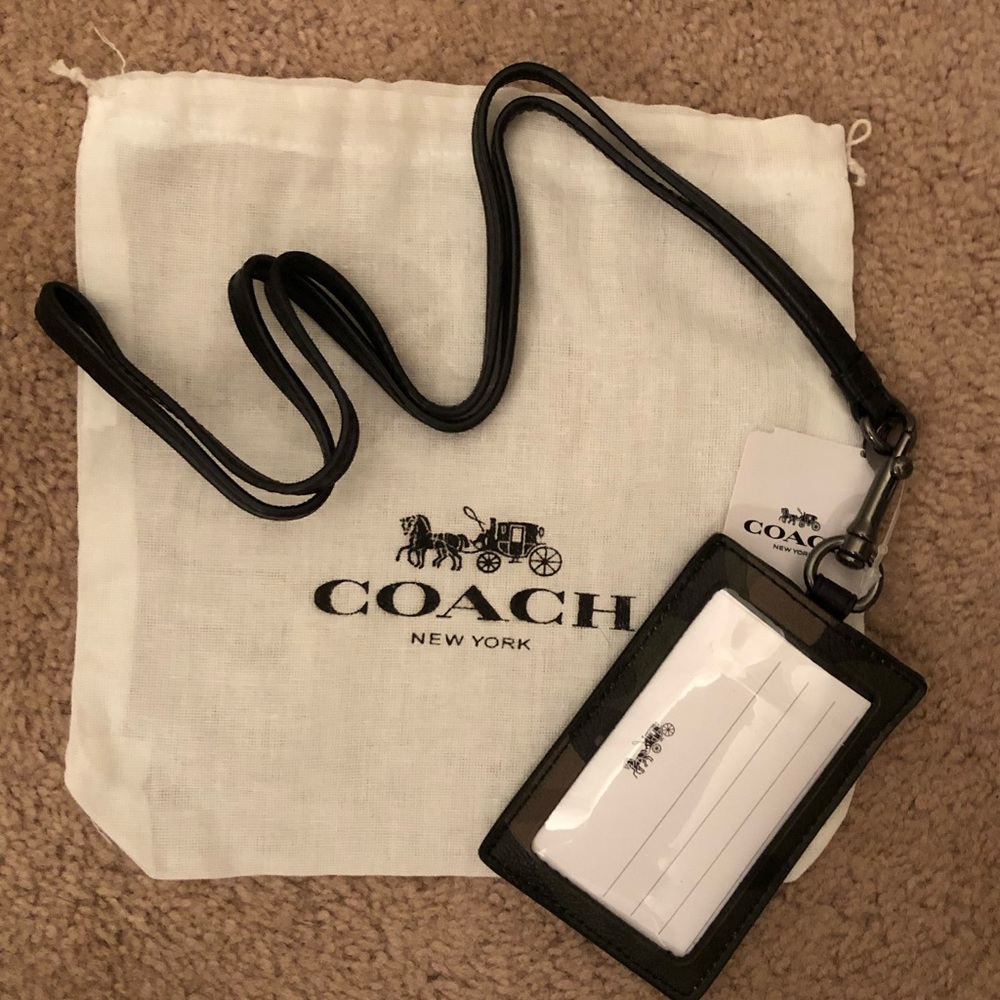 🎉 HP 🎉 🆕 Coach Camouflage ID Badge Lanyard - Picture 4 of 8